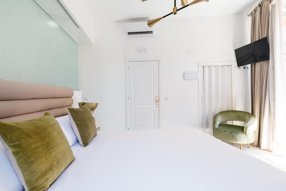Hostal Roomsole 塞维利亚 外观 照片